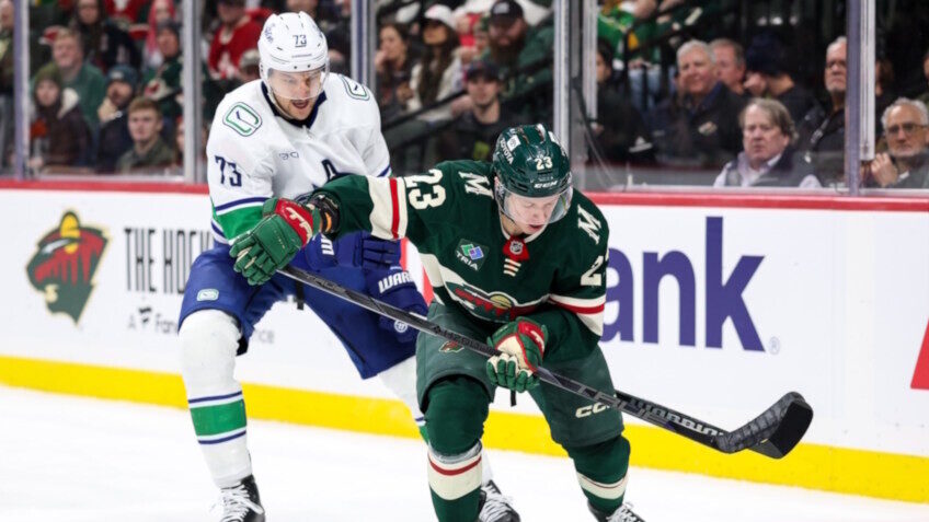 Rumeurs NHL : Marco Rossi, le coup de cœur des Canucks de Vancouver ?