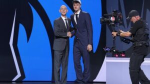 NBA Draft 2025 : Cooper Flagg sélectionné en n°1 par les Mavericks, Noa Essengue rejoint les Bulls