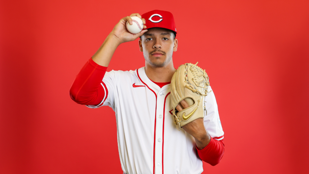 MLB : Chase Burns impressionne pour ses débuts avec les Reds avant le réveil des Yankees