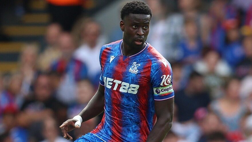 Guehi pourrait rester et ruiner le contrat de Crystal Palace