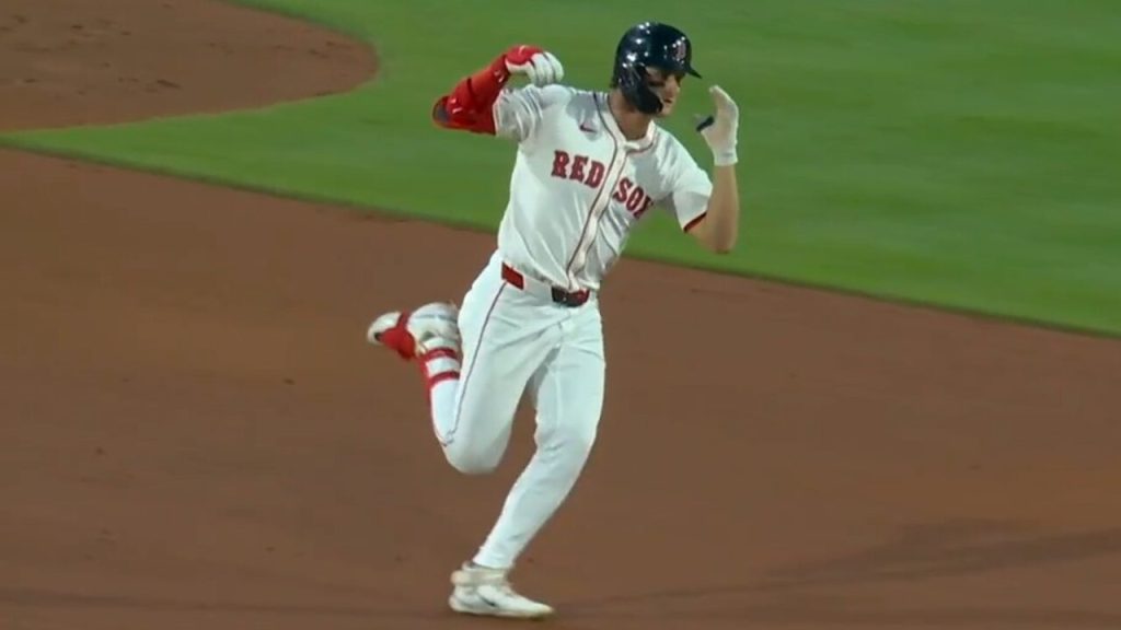 MLB : Les Sox renversent la situation en 9e manche et terrassent les Reds