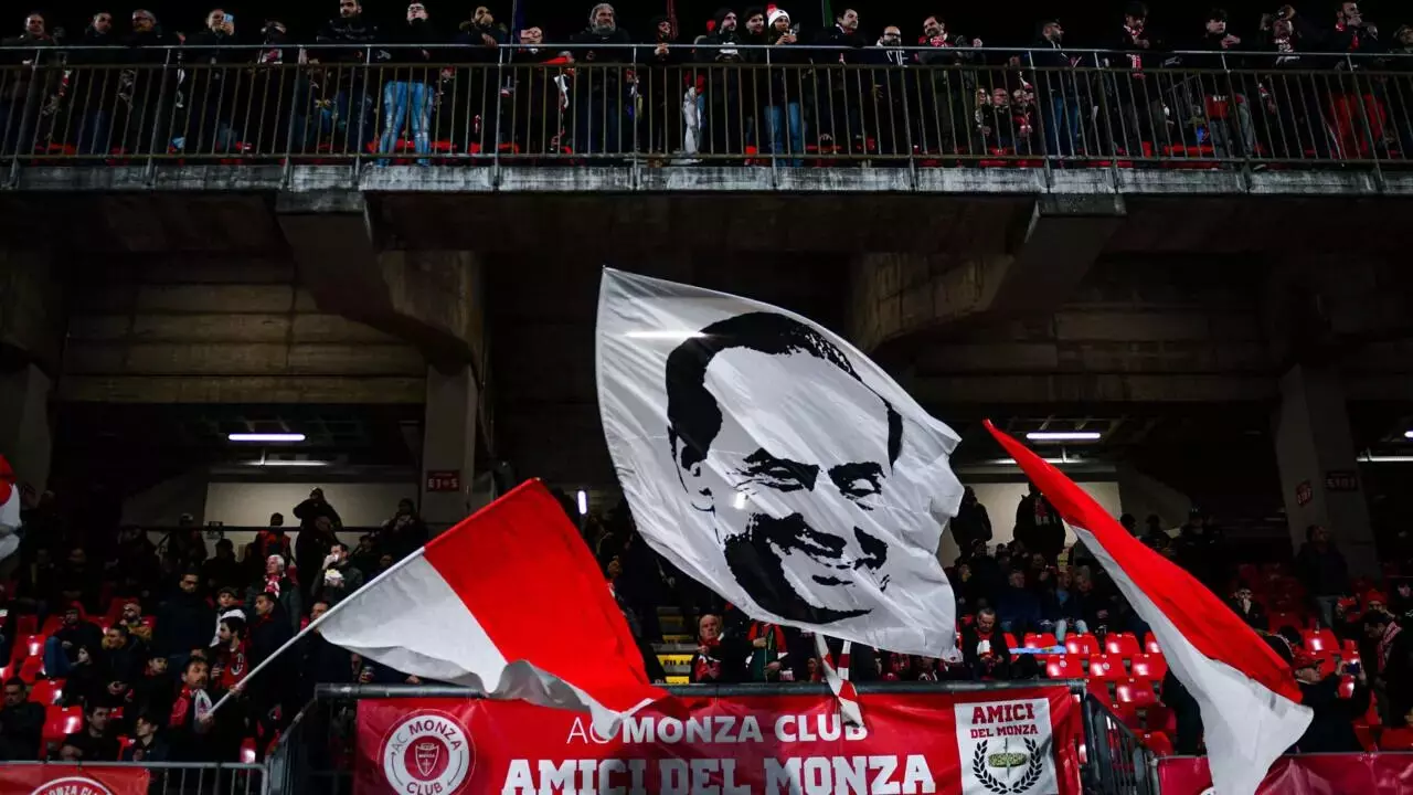 Foot - AC Monza vendu : le rideau tombe sur l'ère Berlusconi dans le football