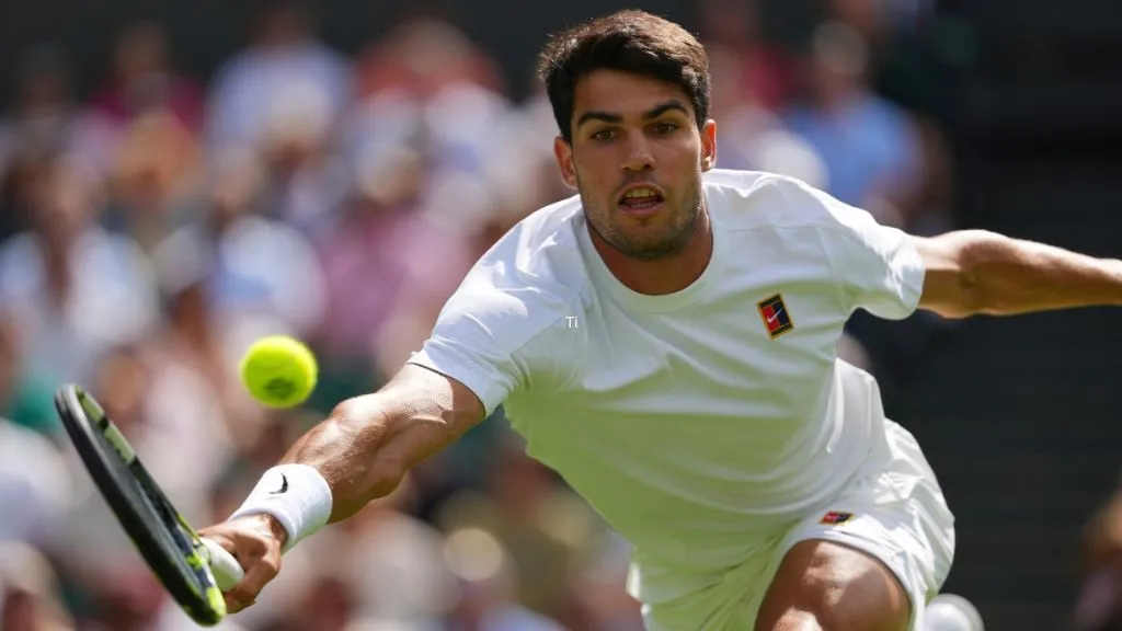 Exploit colossal : Carlos Alcaraz détrône une légende de Wimbledon après sa victoire au deuxième tour