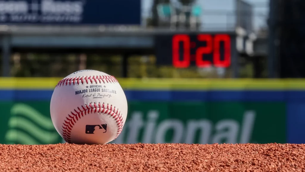 MLB - Tony Clark dénonce avec force la proposition de plafond salarial : "un acte de collusion"