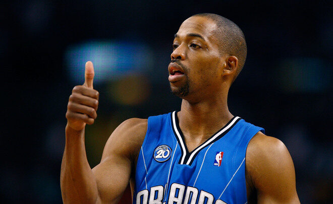 Des terrains de rue à New York aux playoffs NBA : l’ascension fulgurante de Rafer Alston