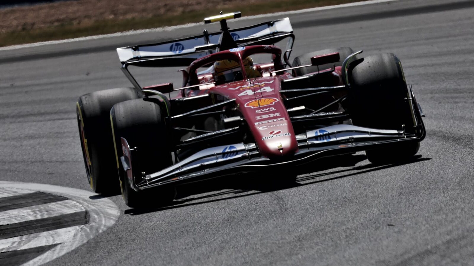 GP de Grande-Bretagne : Lewis Hamilton frappe fort, Ferrari et ses essais libres convaincants
