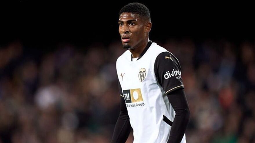 Premier League : Mosquera snobe Valencia et choisit Arsenal pour son avenir