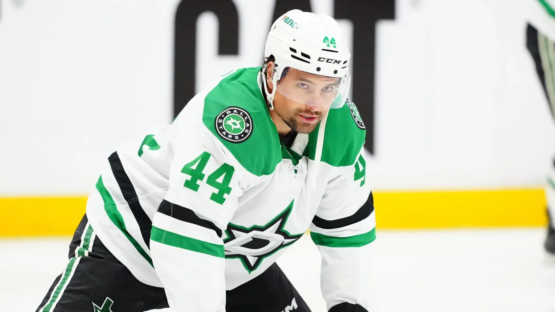 NHL : Les Kings frappent fort avec un contrat de 4 ans pour Cody Ceci
