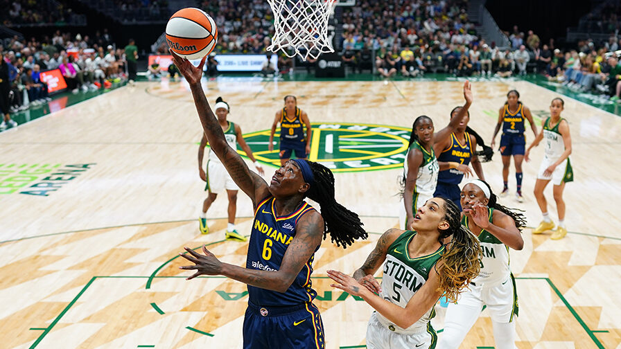 WNBA : Les Indiana Fever enchaînent une cinquième victoire d'affilée à Seattle !