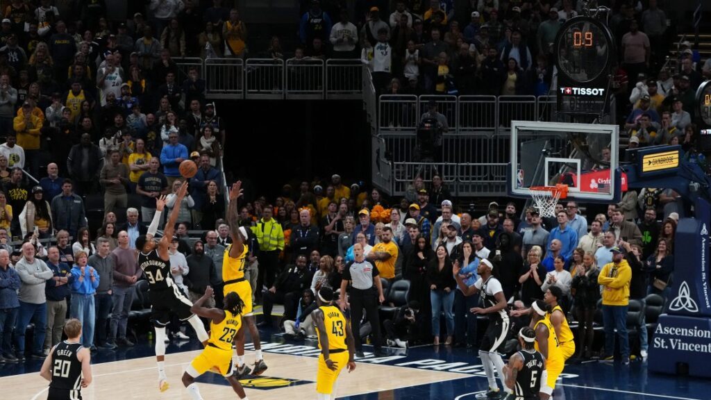 NBA : Giannis en héro au buzzer contre Indiana NBA : Giannis en héro au buzzer contre Indiana