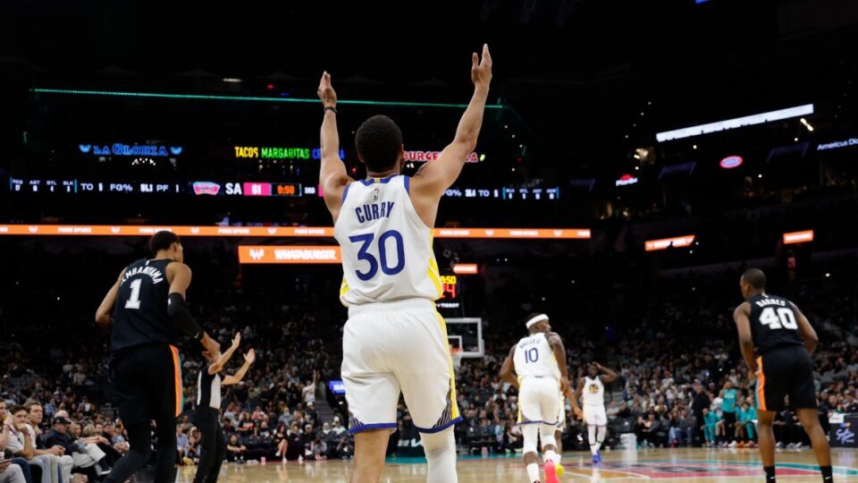 NBA : Curry sauveur (46PTS) NBA : Curry sauveur (46PTS)