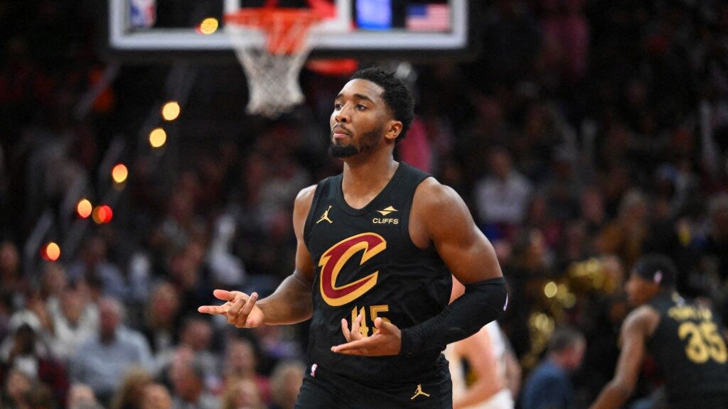NBA : Donovan Mitchell porte les Cavaliers dans un thriller offensif