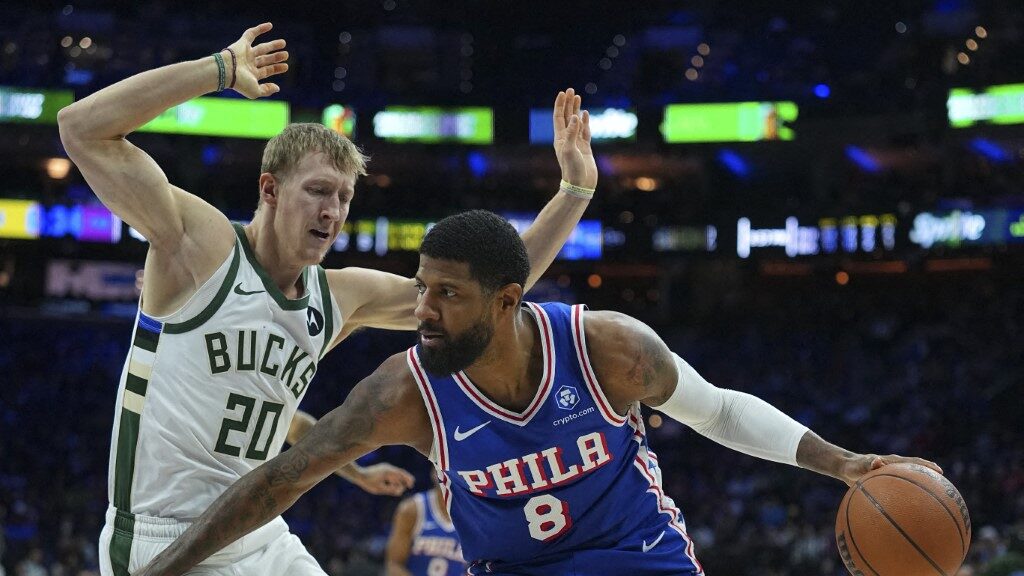 NBA : Paul George (32 pts) et Embiid (29pts) frappent fort