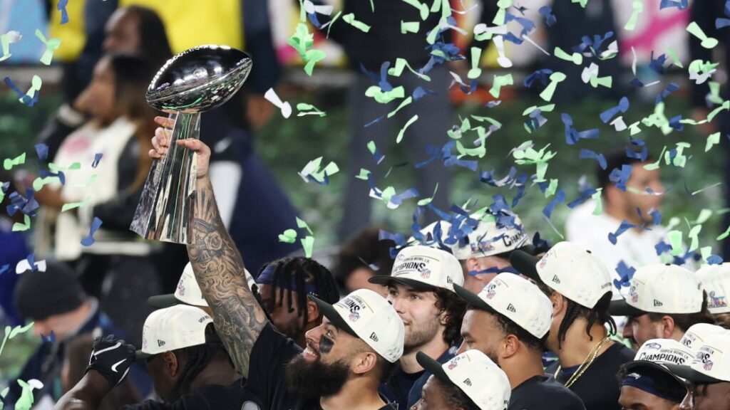 NFL : Les Seahawks étouffent les Patriots et s’offrent le Super Bowl LX