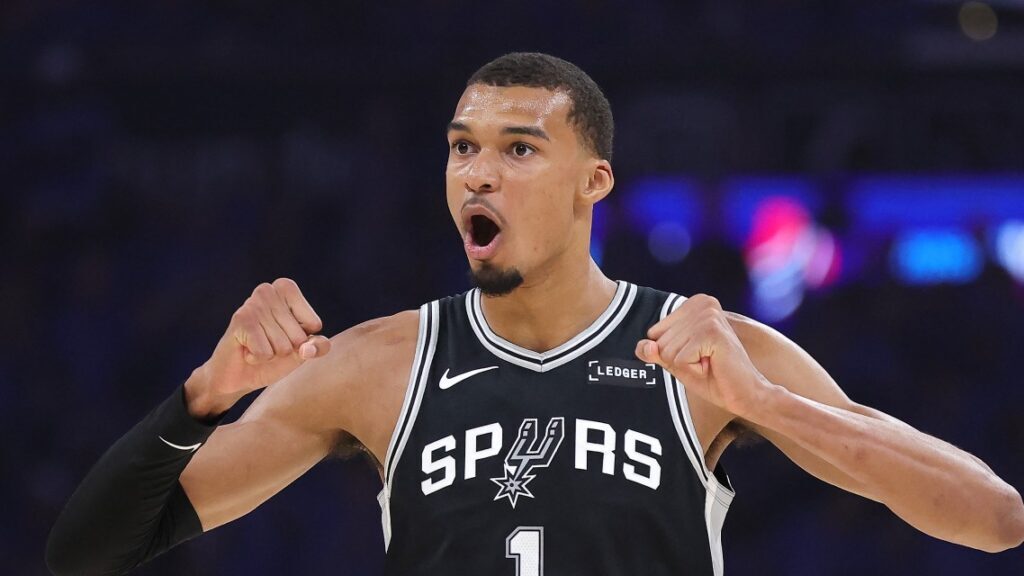 NBA : Les Spurs gagnent une première rencontre de folie !