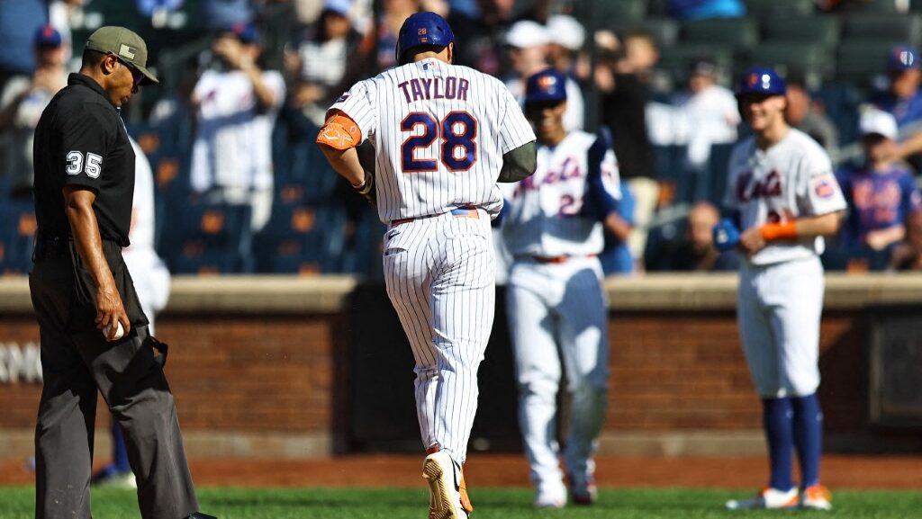MLB - Du jamais-vu depuis 1983 : les Mets s'offrent un exploit rare en prolongation. MLB - Du jamais-vu depuis 1983 : les Mets s'offrent un exploit rare en prolongation.