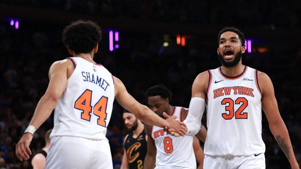 NBA : Les Knicks effacent un retard de 22 points et s'imposent face aux Cavaliers (115-104) NBA : Les Knicks effacent un retard de 22 points et s'imposent face aux Cavaliers (115-104)