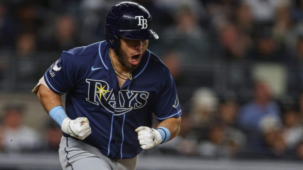 MLB - Fidèles à eux-mêmes, les Rays renversent la vapeur en 8e et enchaînent une 5e victoire. MLB - Fidèles à eux-mêmes, les Rays renversent la vapeur en 8e et enchaînent une 5e victoire.