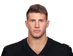 Photo de Foster Moreau en NFL avec New Orleans Saints