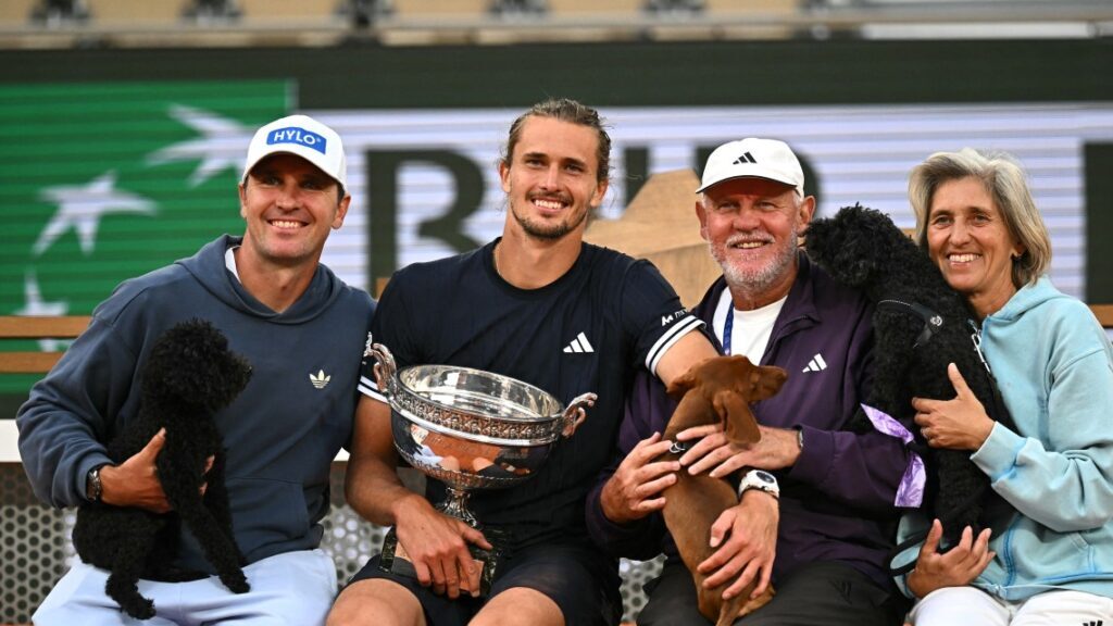 Roland-Garros : Zverev touche enfin le ciel, Cobolli tombe avec les honneurs Roland-Garros : Zverev touche enfin le ciel, Cobolli tombe avec les honneurs
