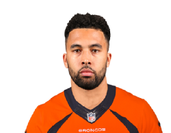 Photo de Justin Strnad en NFL avec Denver Broncos